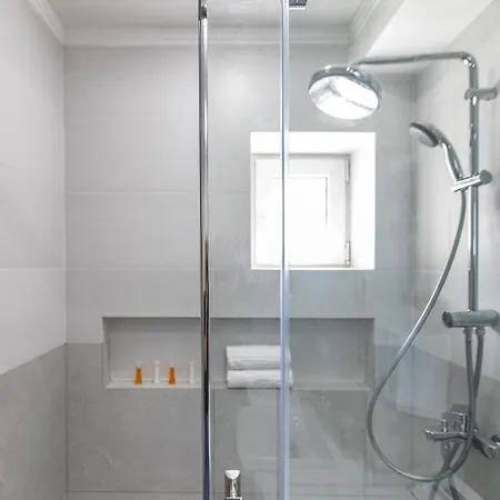 Imedio Velvet Aviatiei * Bucharest